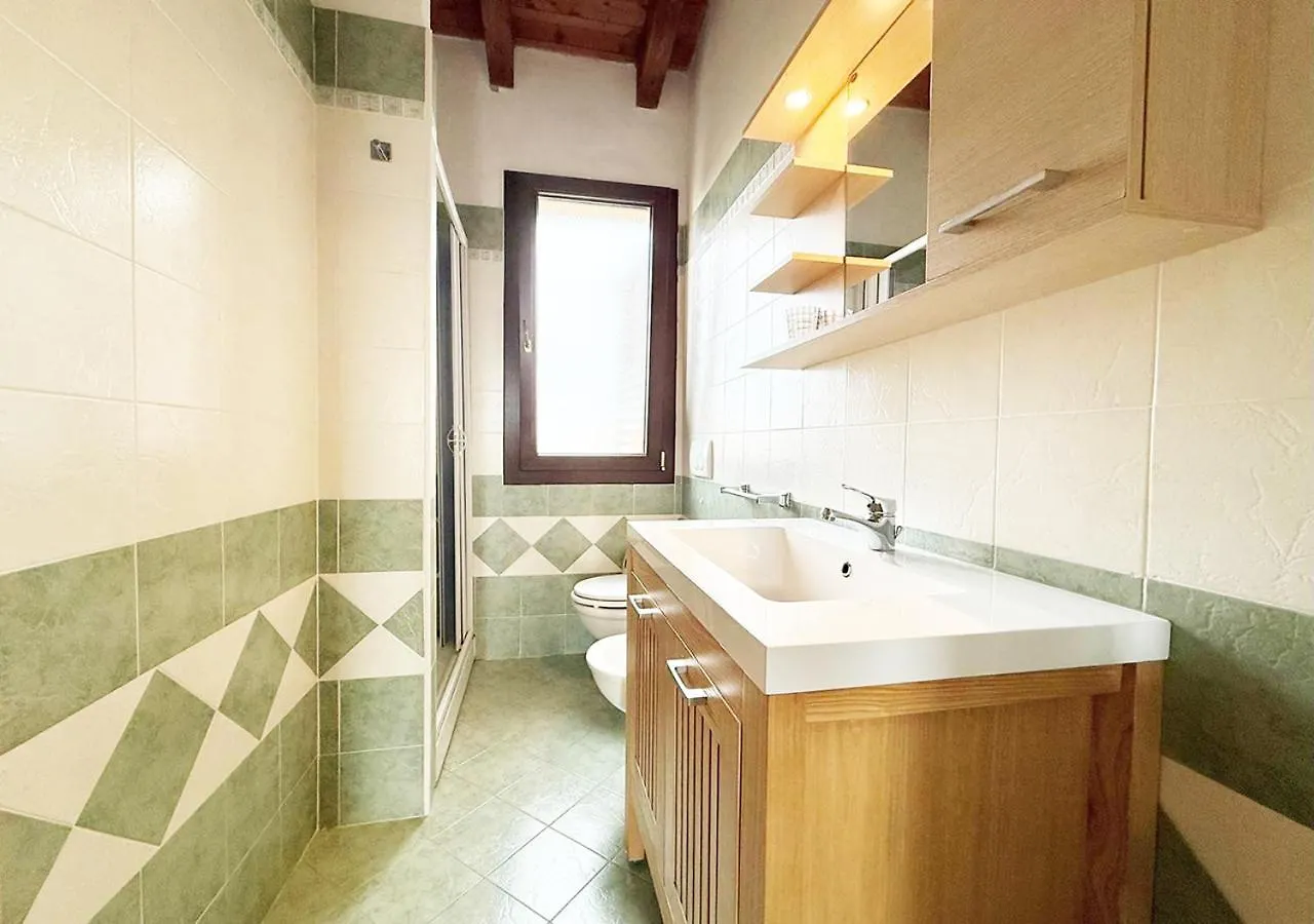 Pgs Immobiliare Srls Bellavista Mare Attico Con Balcone Vista Mare E Parcheggio Privato La Maddalena 아파트  라마달레나
