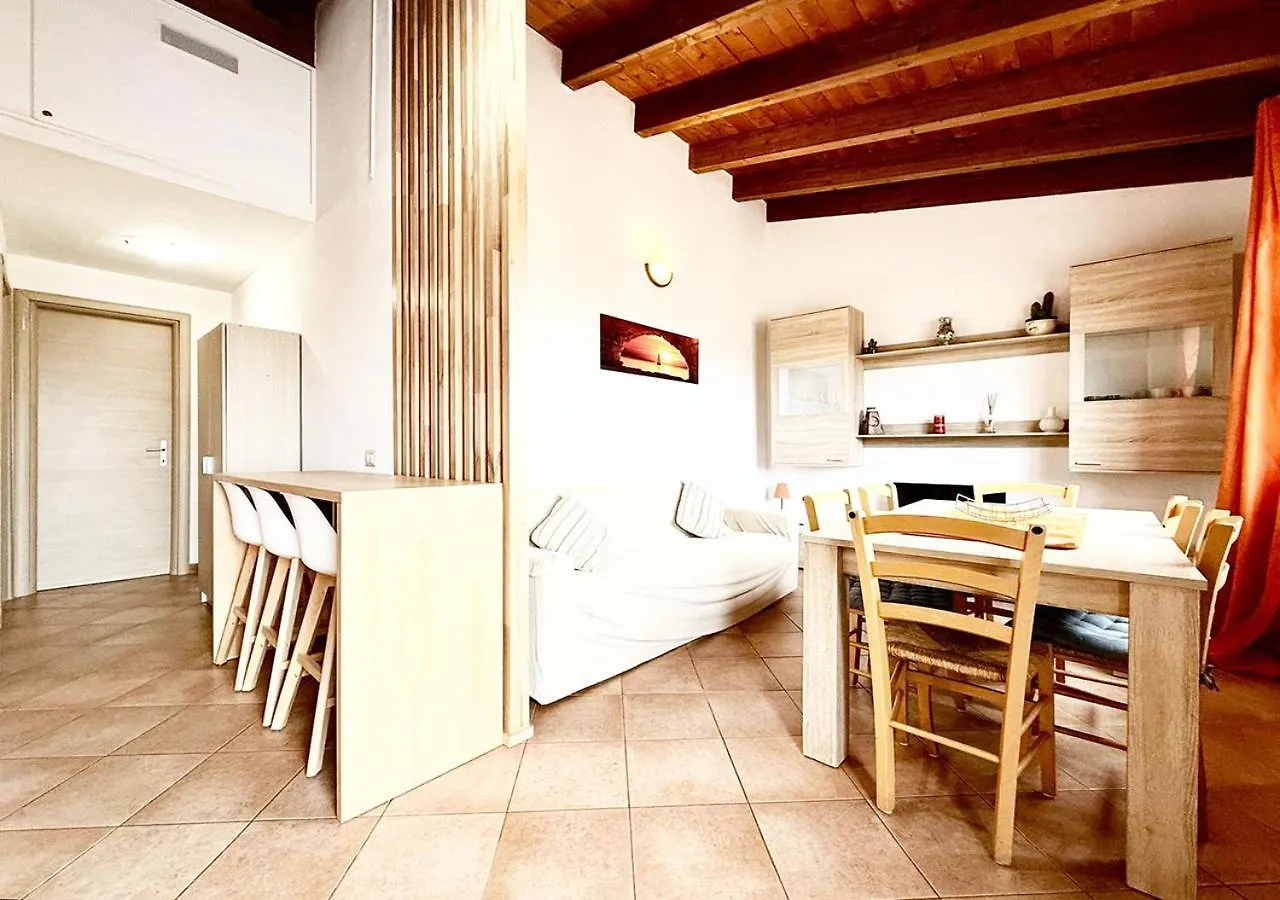 Pgs Immobiliare Srls Bellavista Mare Attico Con Balcone Vista Mare E Parcheggio Privato La Maddalena 아파트 0*, 라마달레나 이탈리아